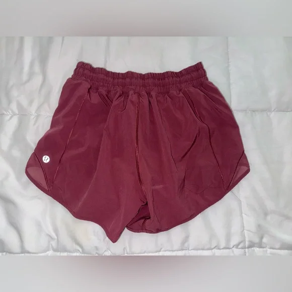 Lululemon Hotty Hot Short II Long 4" So Merlot LR red purple wine color